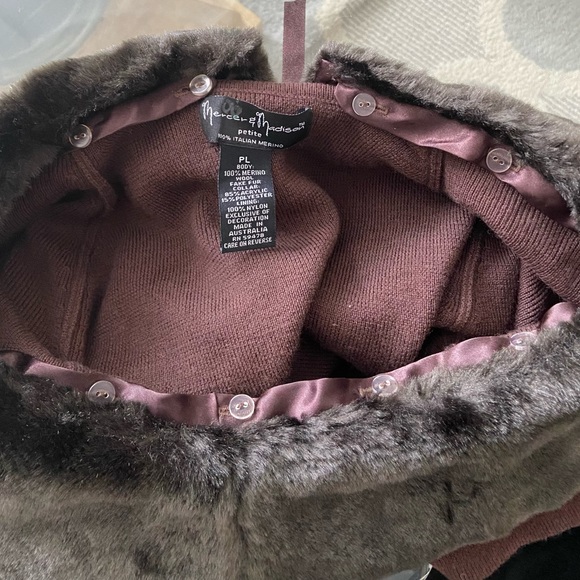 Mercer & Madison size PL 100% Merino Wool with Fake Fur Removable Collar, Brown - Picture 7 of 9